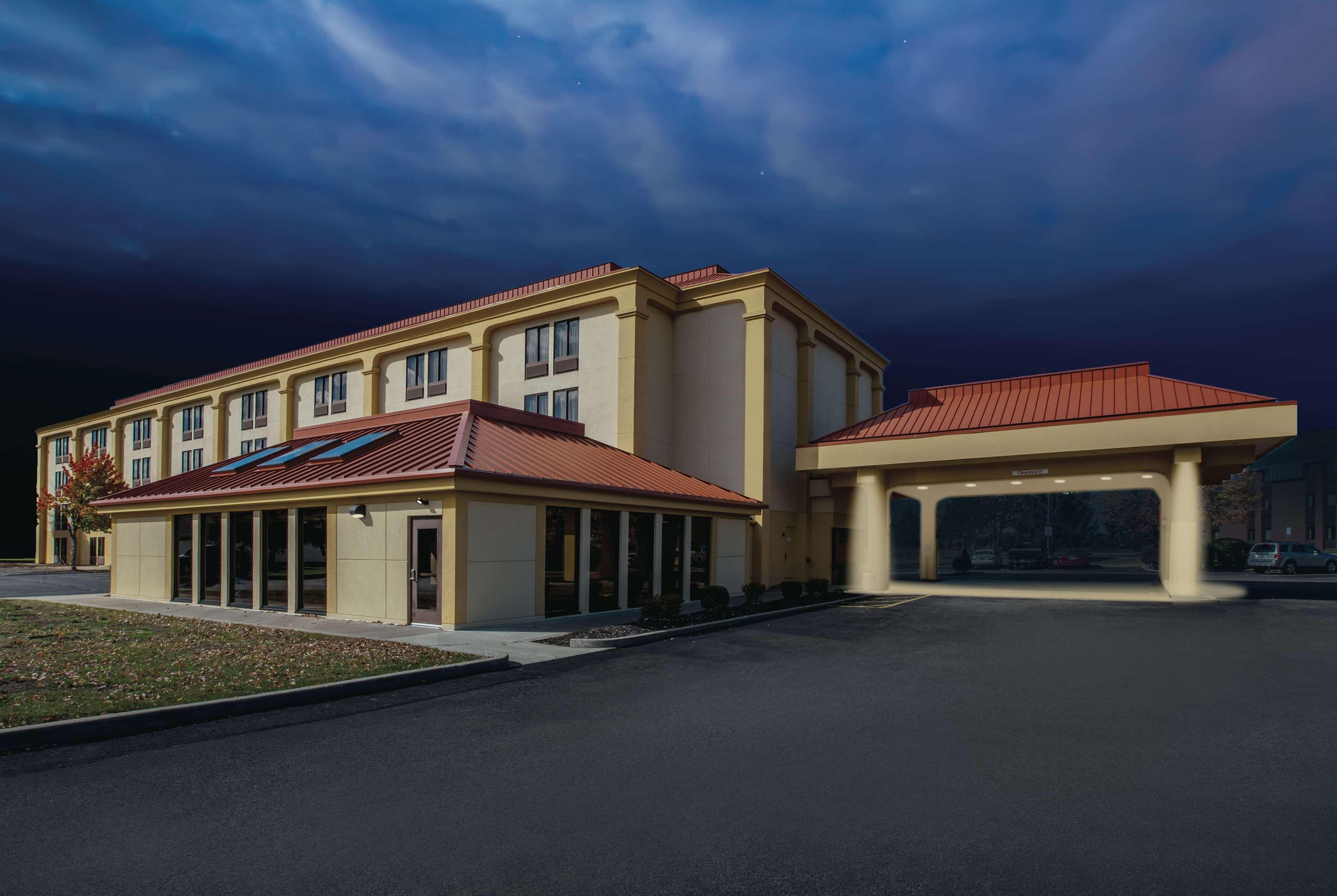Country Inn & Suites By Radisson, Canton Near Hall Of Fame North Canton Ngoại thất bức ảnh