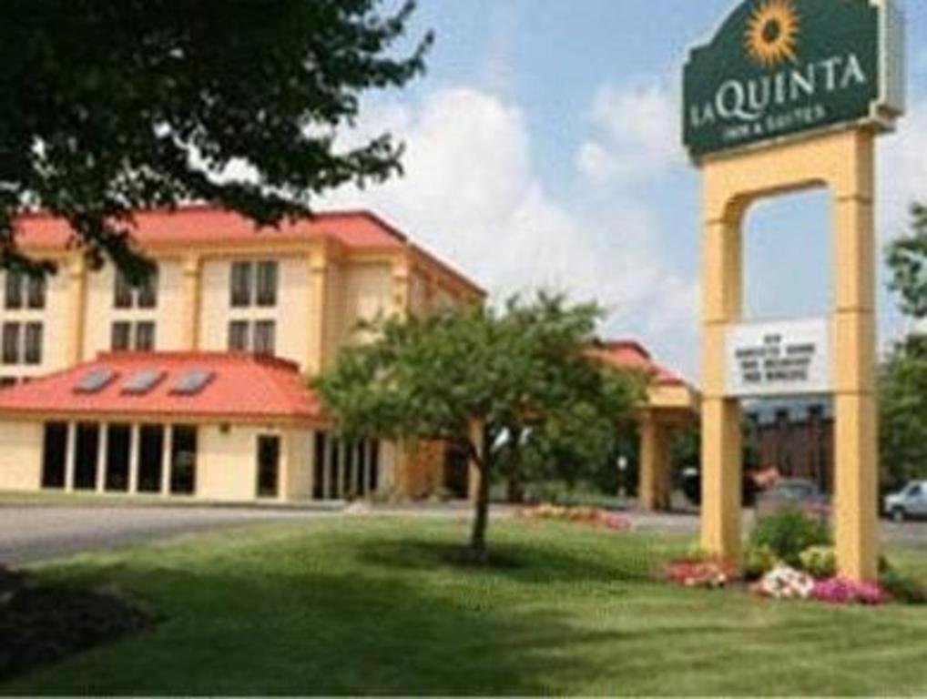 Country Inn & Suites By Radisson, Canton Near Hall Of Fame North Canton Ngoại thất bức ảnh